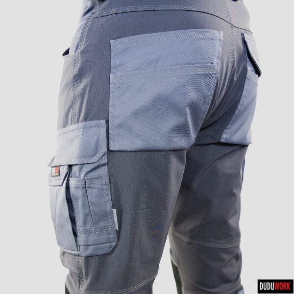 b133f9c6b8559734b17c859bea693104